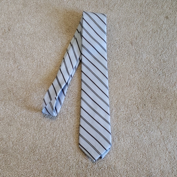 Joseph Abboud Tie - Picture 1 of 3